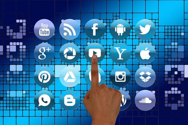Make Your Business Stand Out From The Rest Using Facebook Marketing make your business stand out from the rest using facebook marketing 1